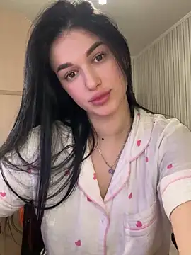 Julietta a online show from 01.21.25