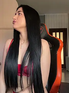 Julietta a online show from 03.07.25