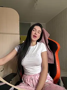 Julietta a online show from 12.16.25