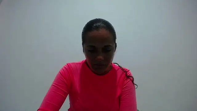 Snapshot of GiveLove1 chatting on 01.06.25 GiveLove1 online show from 01.06.25