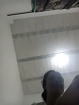 Snapshot of GiveLove1 chatting on 09.10.25 GiveLove1 online show from 09.10.25