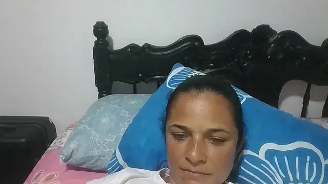 GiveLove1 online show from 11.05.25