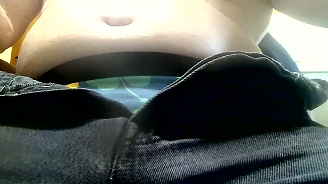 Snapshot of markluvskitty chatting on 10.08.25 markluvskitty online show from 10.08.25