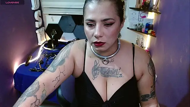 Snapshot of Alexa_Slavehot777 chatting on 02.25.26 Alexa Slavehot777 online show from 02.25.26
