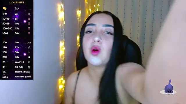 Snapshot of AmberGoddess_ chatting on 01.24.25 AmberGoddess  online show from 01.24.25