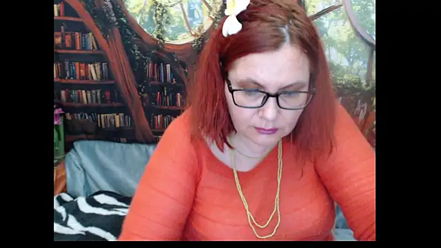 Snapshot of PlayfullMature chatting on 06.03.26 PlayfullMature online show from 06.03.26