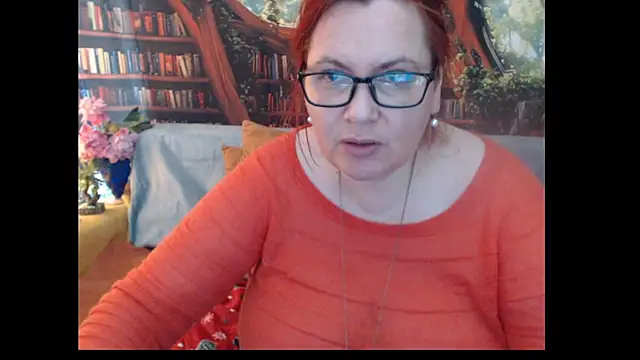 Snapshot of PlayfullMature chatting on 06.12.26 PlayfullMature online show from 06.12.26