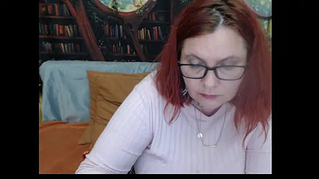 Snapshot of PlayfullMature chatting on 06.17.26 PlayfullMature online show from 06.17.26