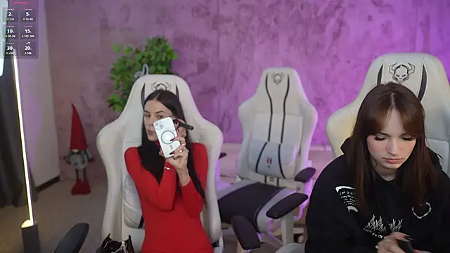 Snapshot of Tina_Breeze chatting on 01.17.25 Tina Breeze online show from 01.17.25