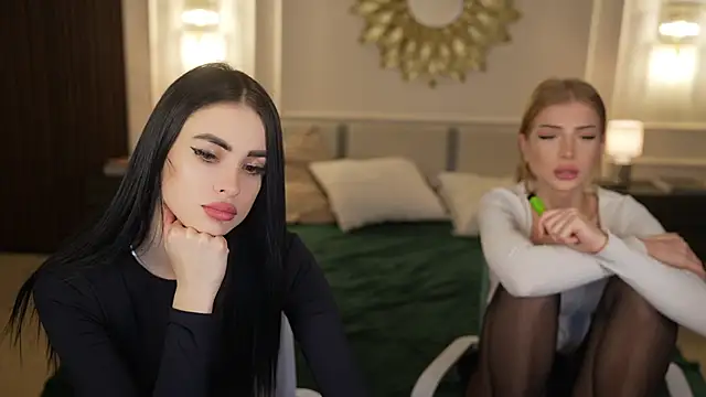 Snapshot of Tina_Breeze chatting on 02.24.26 Tina Breeze online show from 02.24.26