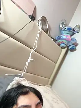 Snapshot of ThickerThanYoBitch chatting on 11.13.25 ThickerThanYoBitch online show from 11.13.25