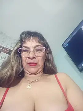 Snapshot of biancchi chatting on 11.11.25 biancchi online show from 11.11.25