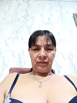 Snapshot of biancchi chatting on 05.28.26 biancchi online show from 05.28.26