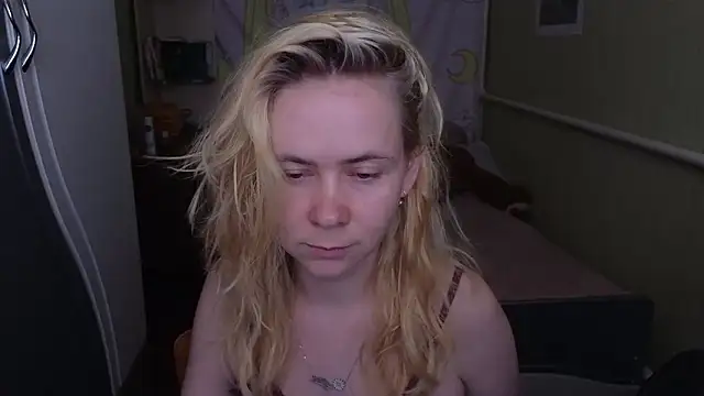 Riley Roo online show from 03.31.26