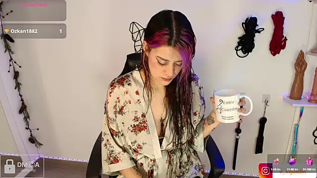 Violet-Queen online show from 12.21.24