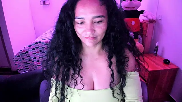 Snapshot of rayza_mature_154 chatting on 06.06.26 rayza mature 154 online show from 06.06.26