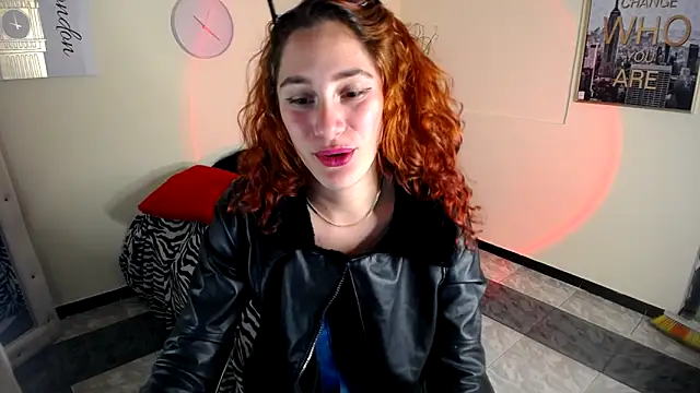 IsaBaileys  online show from 03.21.25