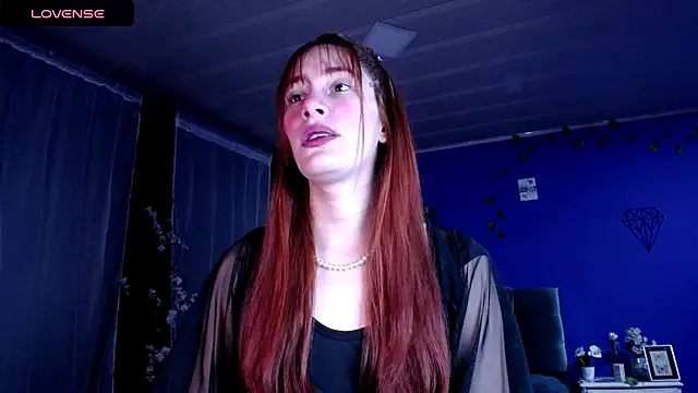 IsaBaileys  online show from 11.15.25