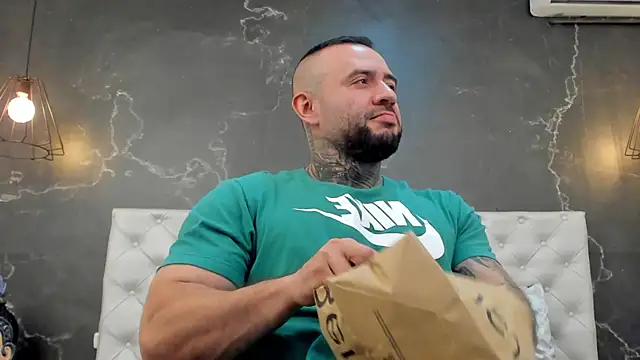 Snapshot of BruceDallas chatting on 12.14.24 BruceDallas online show from 12.14.24