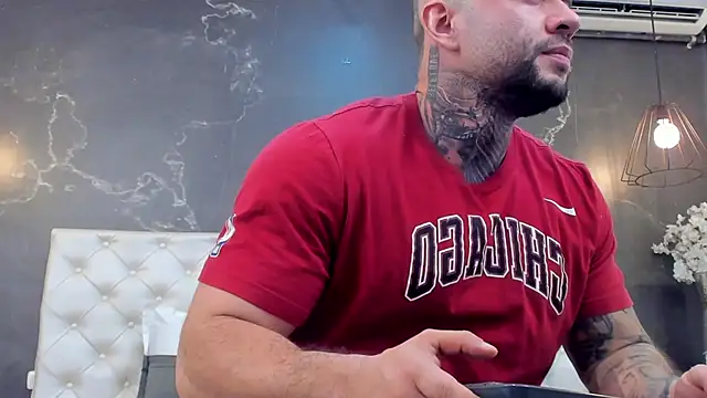 Snapshot of BruceDallas chatting on 12.25.24 BruceDallas online show from 12.25.24