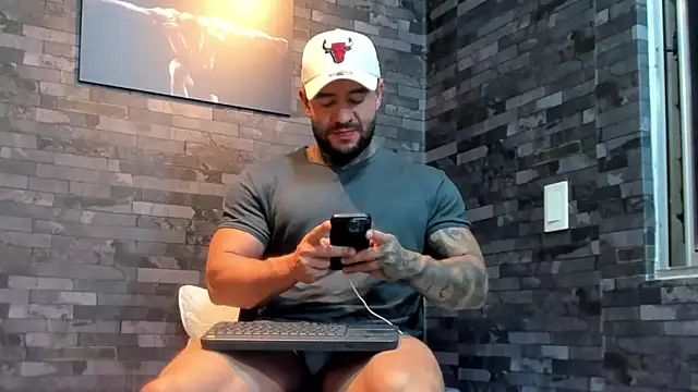 BruceDallas online show from 02.06.26