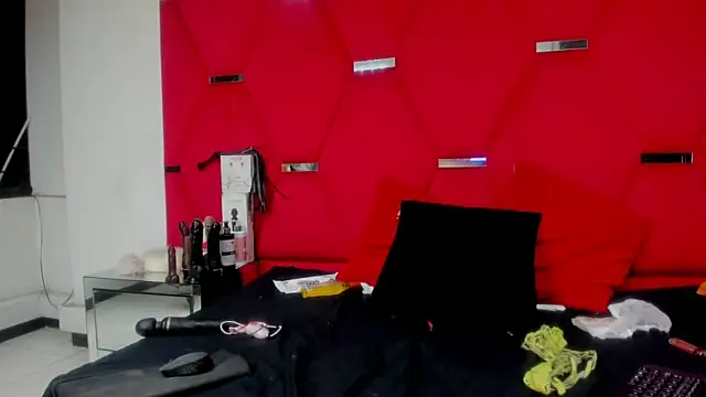 Snapshot of Karoll69_ chatting on 01.09.25 Karoll69 online show from 01.09.25