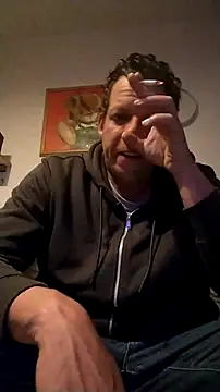 Snapshot of Knuffelstaaf123 chatting on 04.14.26 Knuffelstaaf123 online show from 04.14.26