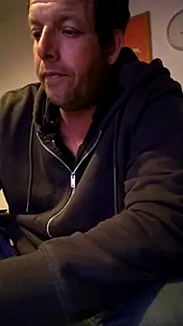 Snapshot of Knuffelstaaf123 chatting on 04.19.26 Knuffelstaaf123 online show from 04.19.26