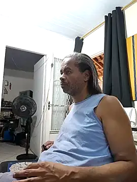 Snapshot of JeanJavert chatting on 02.23.25 JeanJavert online show from 02.23.25