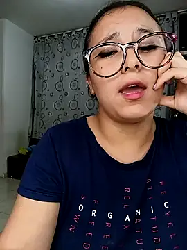 Cute Penelope online show from 12.28.24