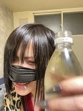 Snapshot of miyabi_room chatting on 04.09.26 miyabi room online show from 04.09.26
