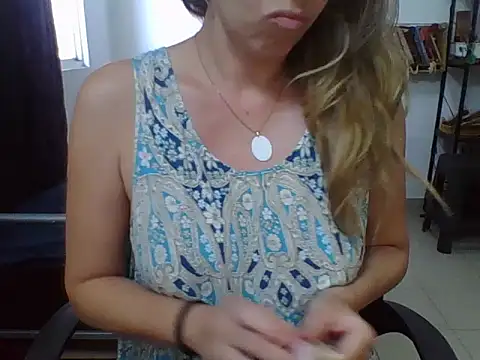 Snapshot of charlott_ponce chatting on 06.15.26 charlott ponce online show from 06.15.26