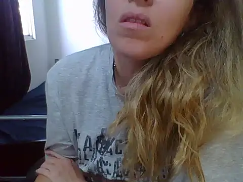 Snapshot of charlott_ponce chatting on 06.24.26 charlott ponce online show from 06.24.26