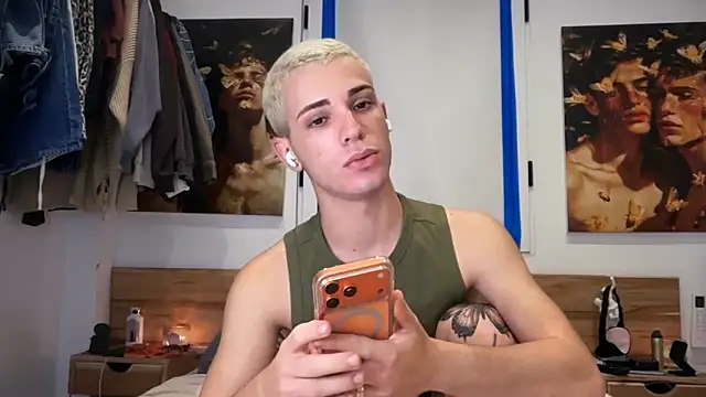 Snapshot of Cristian_Delgado chatting on 02.07.26 Cristian Delgado online show from 02.07.26