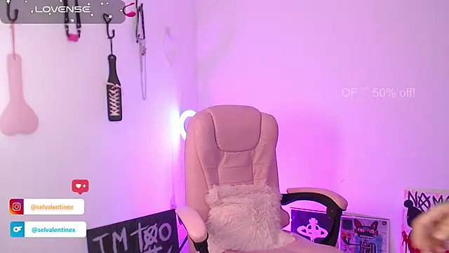 selvalentinex online show from 12.19.25