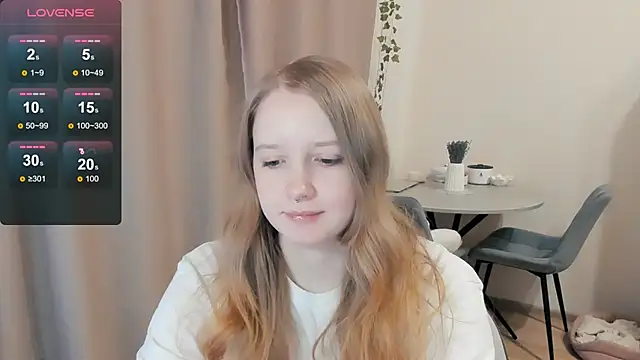Snapshot of Alyaley chatting on 10.16.25 Alyaley online show from 10.16.25