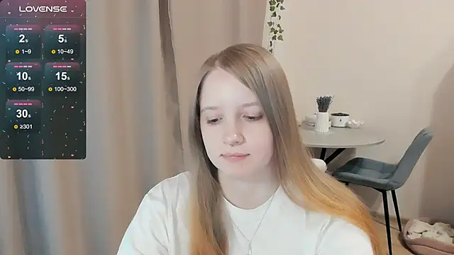 Snapshot of Alyaley chatting on 10.16.25 Alyaley online show from 10.16.25