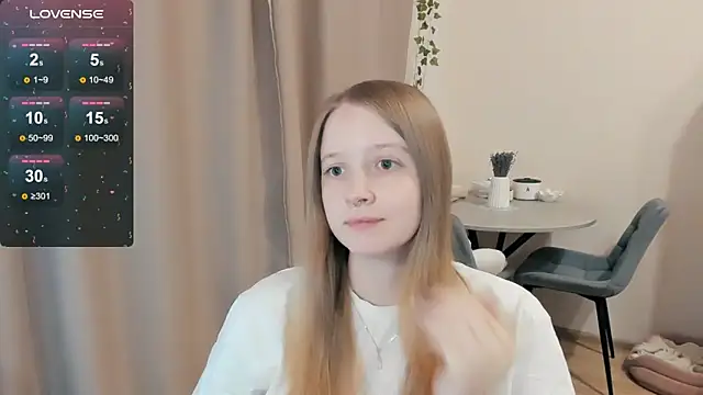 Snapshot of Alyaley chatting on 10.17.25 Alyaley online show from 10.17.25