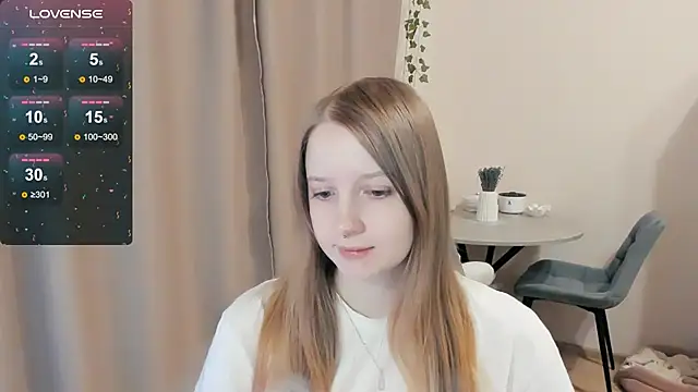 Snapshot of Alyaley chatting on 10.19.25 Alyaley online show from 10.19.25