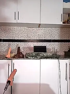 Bella045 online show from 09.29.25