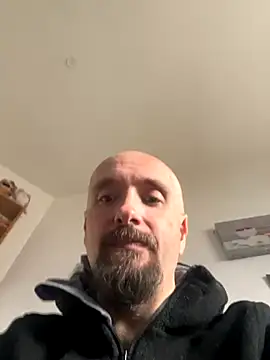 Snapshot of branleurbidu90 chatting on 12.16.25 branleurbidu90 online show from 12.16.25