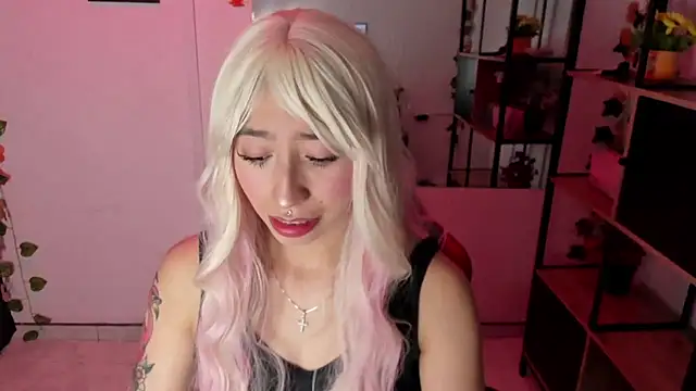 LilithCooperr  online show from 12.14.25