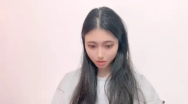 Snapshot of -hanime- chatting on 12.04.24 -hanime- online show from 12.04.24