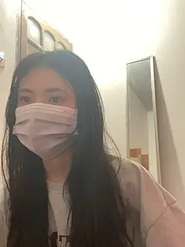 Snapshot of -hanime- chatting on 12.05.24 -hanime- online show from 12.05.24