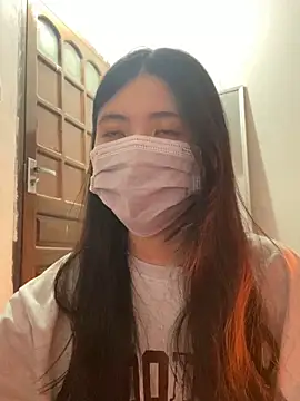 Snapshot of -hanime- chatting on 12.20.24 -hanime- online show from 12.20.24