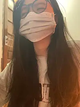 Snapshot of -hanime- chatting on 12.22.24 -hanime- online show from 12.22.24