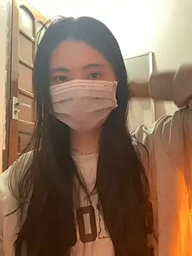 Snapshot of -hanime- chatting on 12.23.24 -hanime- online show from 12.23.24