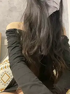 Snapshot of -hanime- chatting on 12.25.24 -hanime- online show from 12.25.24