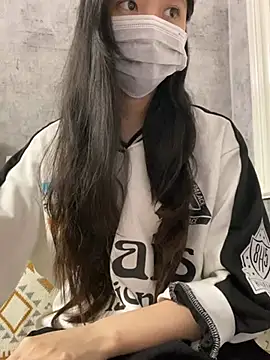 Snapshot of -hanime- chatting on 12.25.24 -hanime- online show from 12.25.24