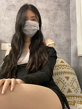 Snapshot of -hanime- chatting on 12.26.24 -hanime- online show from 12.26.24